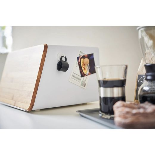 Steel and bamboo bread bin in white and natural, 31.5 x 24.5 x 18.5 cm | Tower