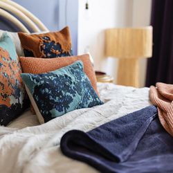 Polyester plaid in navy blue, 160 x 130 cm | Michka