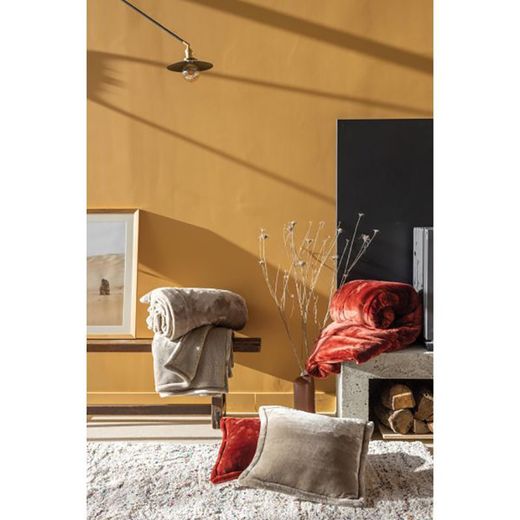 Polyester plaid in stone, 160 x 130 cm | Michka