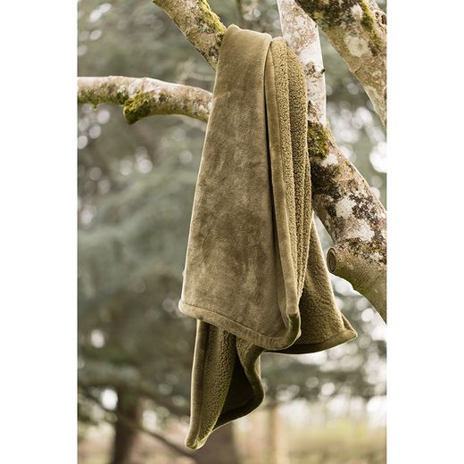 Polyester plaid in green, 160 x 130 cm | Michka