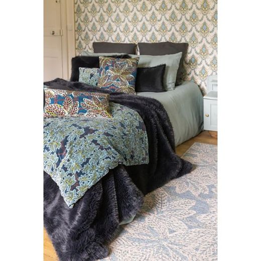 Recycled polyester plaid in caviar, 170 x 130 cm | Nolan