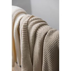 Recycled polyester knitted plaid in tan, 160 x 130 cm | Danilo