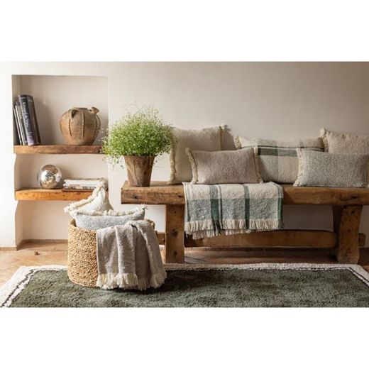 Recycled polyester and cotton jacquard plaid in beige and green, 160 x 130 cm | Jane