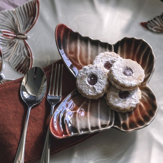Earthenware bread plate in terracotta, 14.6 x 18.4 x 4.2 cm | Cloudy Butterflies