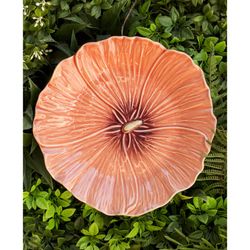 Ceramiczny talerz deserowy Alcea w kolorze koralowym, 22 x 21,6 x 2 cm | Marii Flor