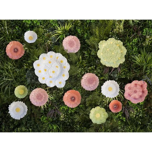 Ceramiczny talerz deserowy Alcea w kolorze koralowym, 22 x 21,6 x 2 cm | Marii Flor