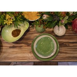 Cherimoya earthenware dessert plate in green, 23 x 21 x 2.7 cm | Tropical Fruits