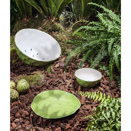 Cherimoya earthenware dessert plate in green, 23 x 21 x 2.7 cm | Tropical Fruits