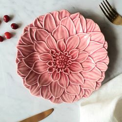 Talerz deserowy z ceramiki Dalia, różowy, Ø 22 x 2 cm | Marii Flor