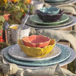 Antiek dessertbord van wit aardewerk, 22,9 x 22,9 x 3 cm | Flora