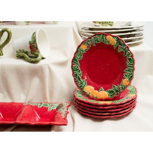 Red and multicoloured earthenware dessert plate, Ø 22 x 2.2 cm | Christmas wreath