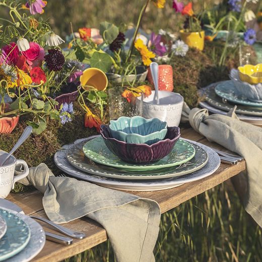 Earthenware dessert plate in green, 22.9 x 22.9 x 3 cm | Flora