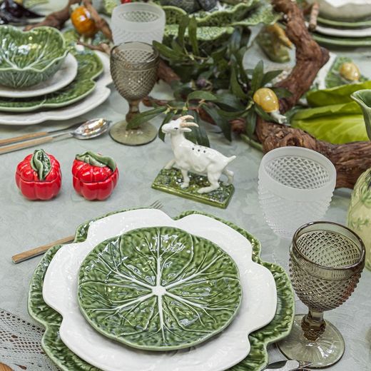 24-piece white and green stoneware dinnerware set | Cabbage and White Cabbage