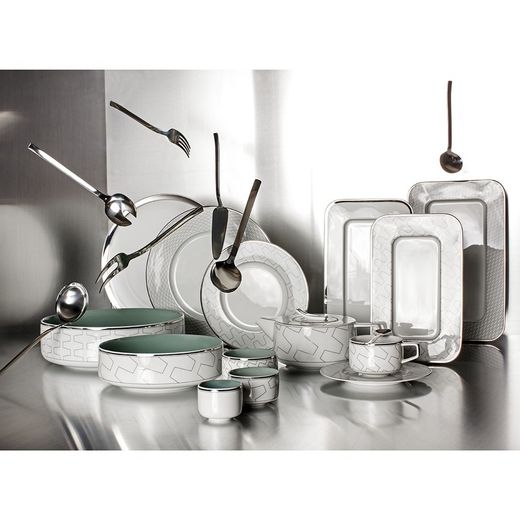 Conjunto de louças de porcelana branca e platina com 24 peças | Trasso