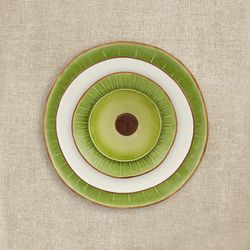 Kiwi Dessert Plate in Green and Brown Stoneware, 21.7 x 21.2 x 2.7 cm | Tropical Fruits