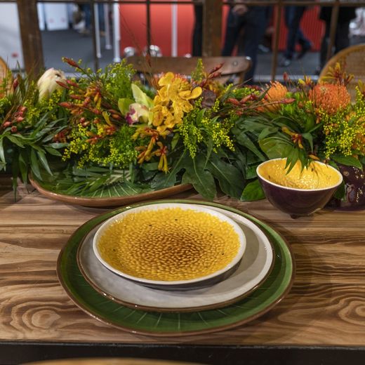 Passion Fruit Dessert Plate made of yellow and purple earthenware, Ø 21 x 2.6 cm | Tropical Fruits