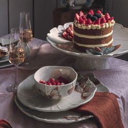 Beige and multicolor earthenware presentation plate, 33.1 x 32.5 x 4 cm | Cloudy Butterflies