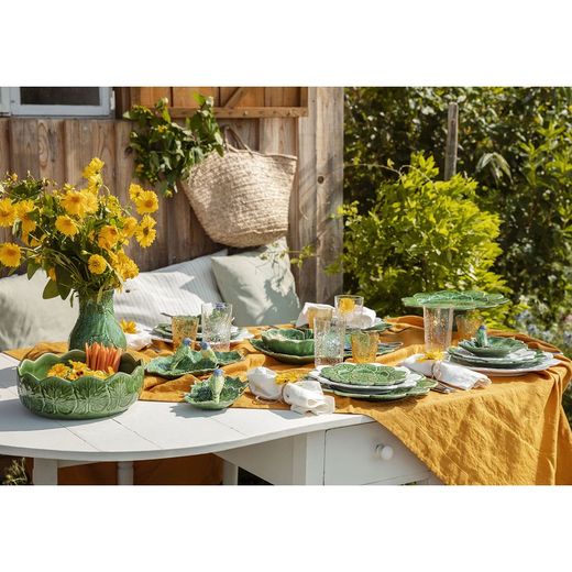 24-piece white and green stoneware dinnerware set | Geranio