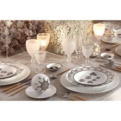 18-piece porcelain dinnerware set in white, biscuit and gold | Paseo