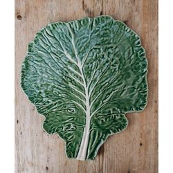 Green earthenware cheese plate, 39.5 x 35.5 x 1 cm | Cabbage