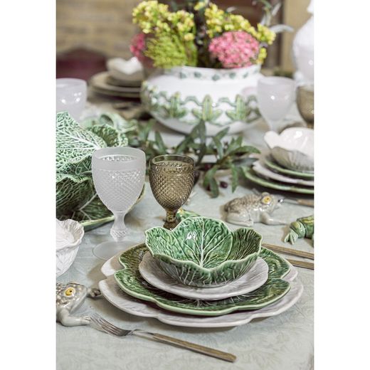 24-piece white and green stoneware dinnerware set | White Cabbage and Cabbage