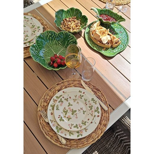 24-piece white and green stoneware dinnerware set | White Cabbage and Cabbage