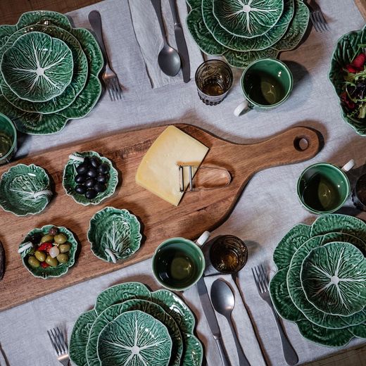 24-piece white and green stoneware dinnerware set | White Cabbage and Cabbage