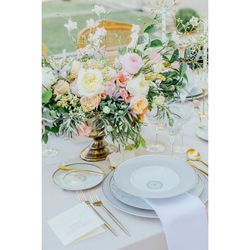 18-piece porcelain dinnerware set in white, beige and gold | Terrace