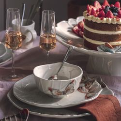 Flat earthenware plate in beige and multicolor, 28 x 27.5 x 3.5 cm | Cloudy Butterflies