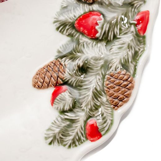 Flat plate made of white and multicoloured earthenware, Ø 29.5 x 2.5 cm | Christmas wreath