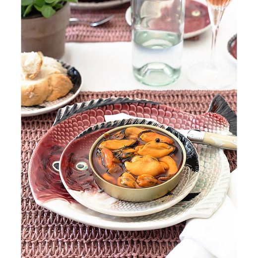 Bordowo-biały talerz obiadowy z ceramiki, 27,5 x 24,5 x 3,5 cm | Ryba