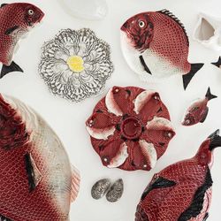 Appetizer plate made of earthenware in maroon and white, Ø 27 x 3 cm | Fish