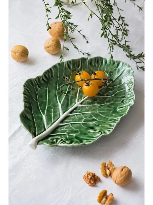 Assiette apéritive en faïence verte L, 28 x 19 x 5 cm | Chou