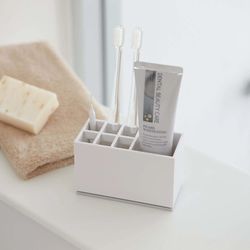 ABS toothbrush holder in white, 11 x 5 x 7 cm | Toothbrush Stand