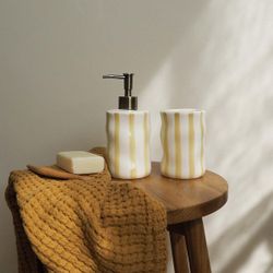 Portacepillos de cerámica en blanco y beige, 10 x 10 x 13 cm | Bari