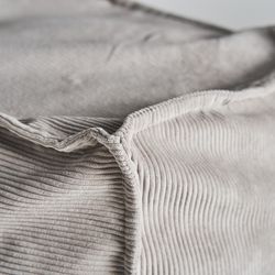 Pouf en velours côtelé gris, 45 x 45 x 40 cm | C'est