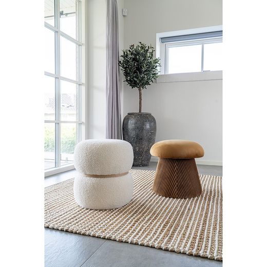 Velvet pouf in ochre, 39 x 39 x 42 cm | Hampton