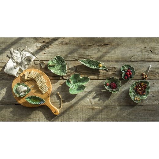 Green earthenware rabanera, 24.9 x 6.7 x 3.8 cm | Leaves of the Field