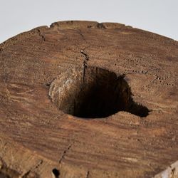 Reposapiés de madera en marrón, 28 x 28 x 35 cm | Kraj
