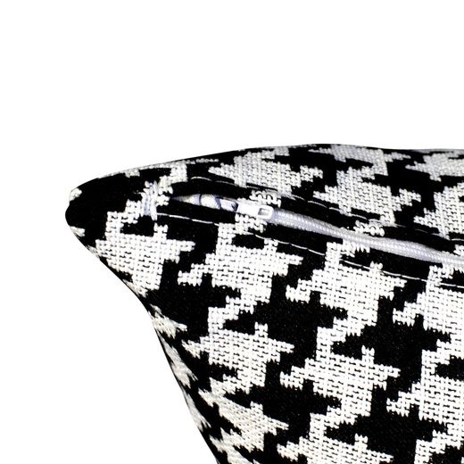 Pack of decorative houndstooth cushions, 2 pieces