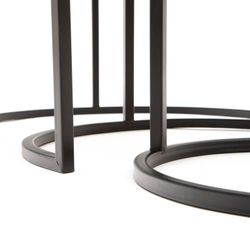 Set de 3 mesas auxiliares de madera, L. 30x30x36,5 cm M. 38x38x42,5 cm S. 48x48x48 cm