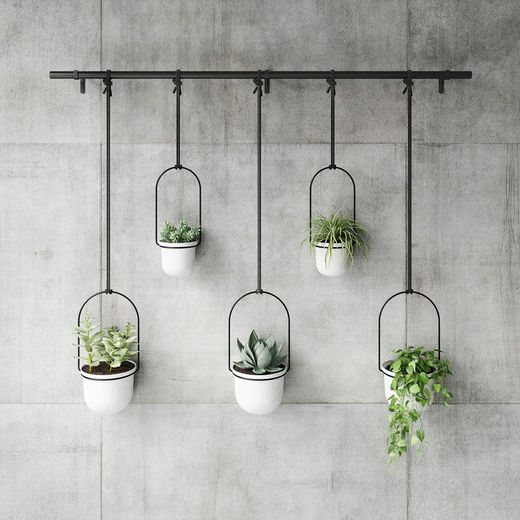 Set van 5 hangende plantenbakken in zwart en wit polymeer, 138 x 18 x 95 cm | drieflora
