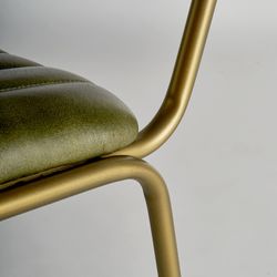 Cadeira ALMSTOCK em Pele e Rattan Verde/Multicolor, 44x49x79 cm.