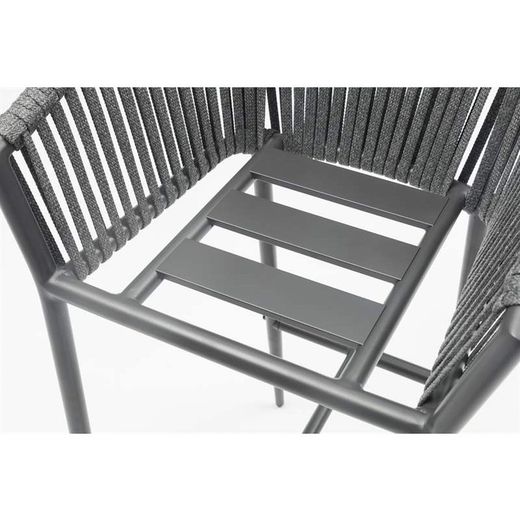 Aluminum and olefin rope patio dining set in anthracite | Meridian + Ukiah