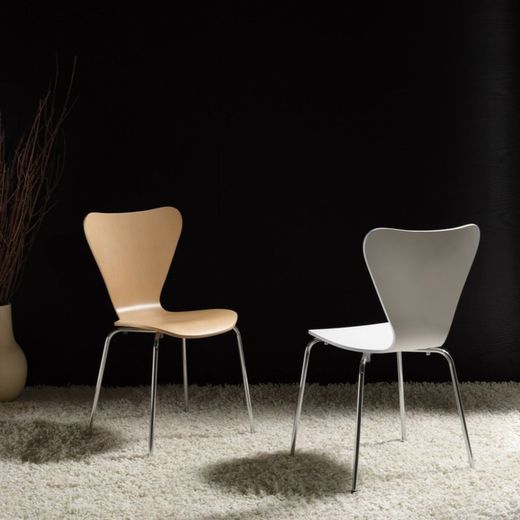 Sedia impilabile laccata bianca e gambe cromate, 43 x 52 x 84 cm