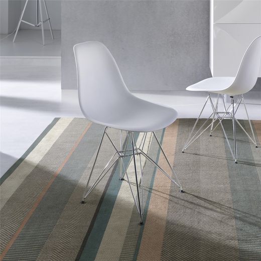Silla Blanca con Patas de Metal 56x47x81,5 cm