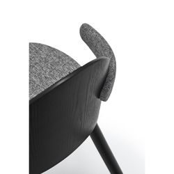 Black wooden armchair, 50 x 51 x 81 cm | Uma