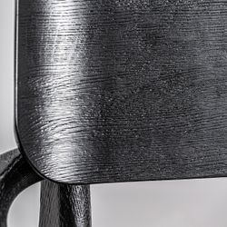 Silla de comedor de madera de roble y fibra natural en negro, 54 x 54 x 79 cm | Tasque