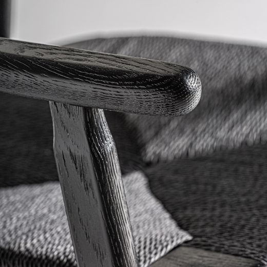 Silla de comedor de madera de roble y fibra natural en negro, 54 x 54 x 79 cm | Tasque