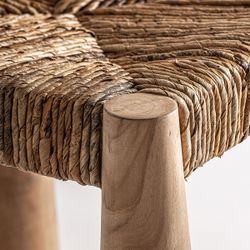 Spisestol lavet af teak og siv i brun, 65 x 67 x 90 cm | Nekta